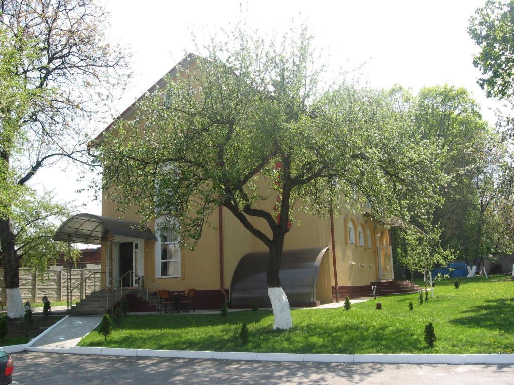 Hotel Premier Club Czerniowce Zewnętrze zdjęcie