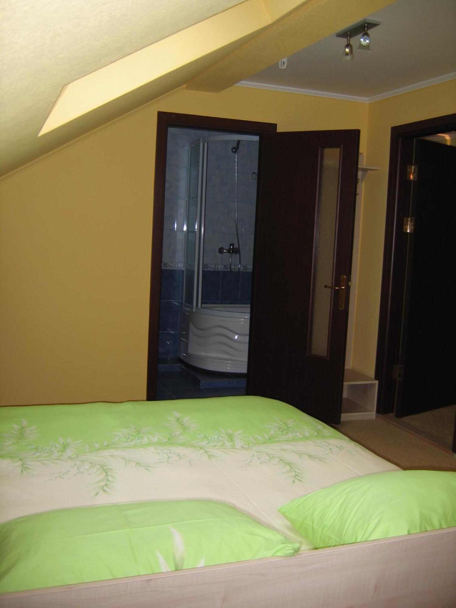 Hotel Premier Club Czerniowce Zewnętrze zdjęcie