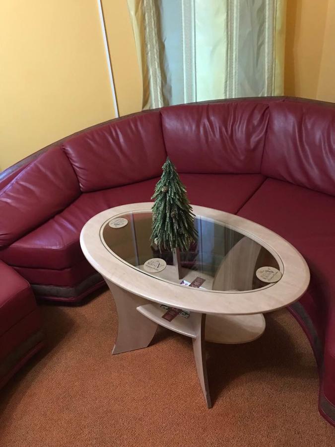 Hotel Premier Club Czerniowce Zewnętrze zdjęcie